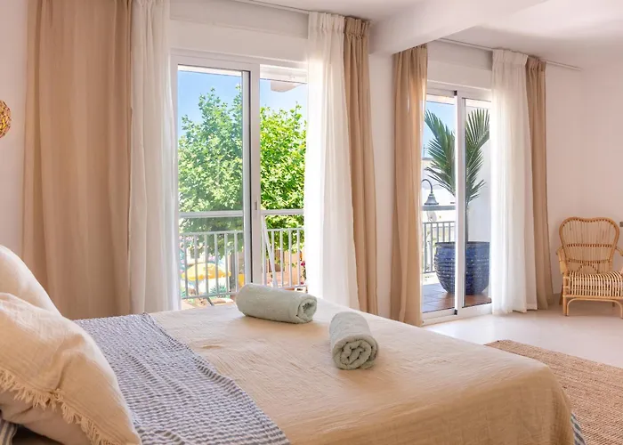 La Familia Beach Houses La Cala